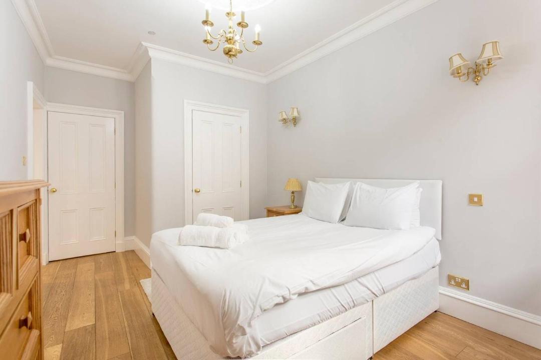 Photo of Bedroom in Kelvinbridge