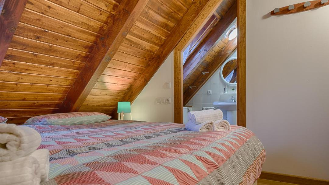 Photo of Bedroom in Les