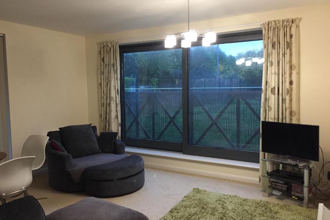 Photo of Livingroom in Street