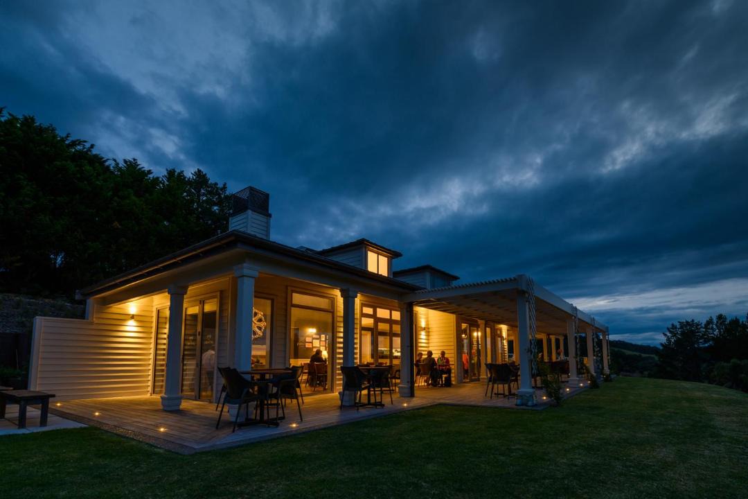 Photo of Others in Russell