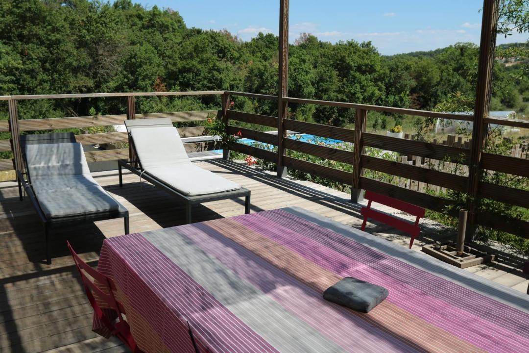 Photo of Patio Balcony in Saint-Michel-l'Observatoire