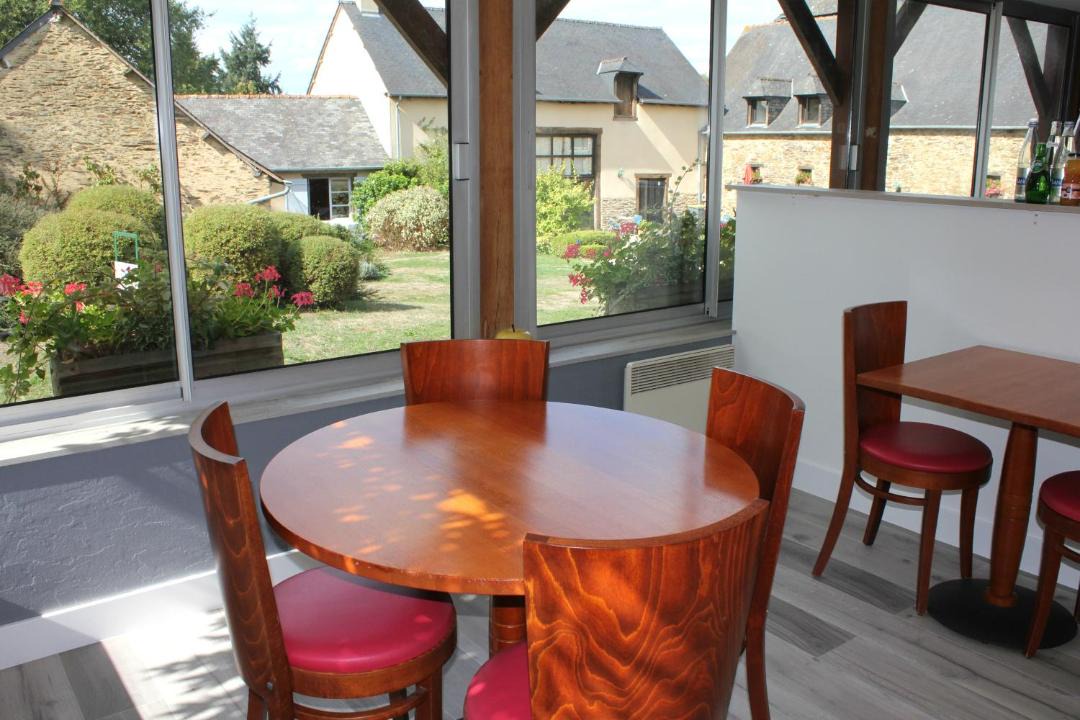 Photo of Others in Cesson-Sevigne