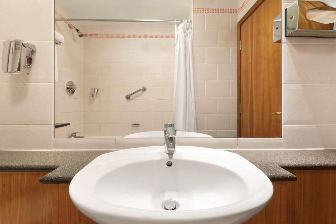 Photo of Bathroom in South Ruislip