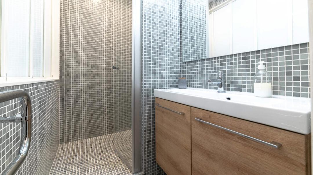 Photo of Bathroom in Porte-Saint-Martin