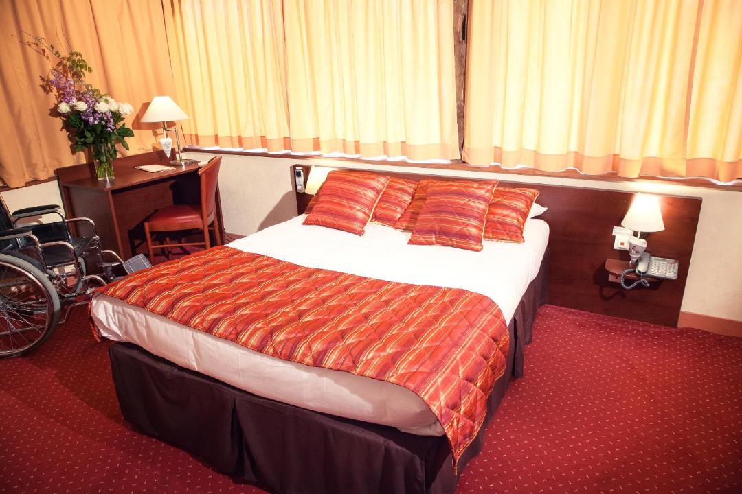 Photo of Others in Amou