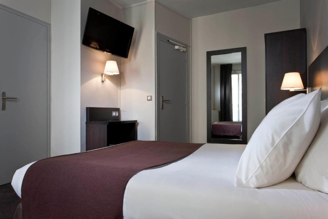 Photo of Bedroom in Quartier de la Salpetriere