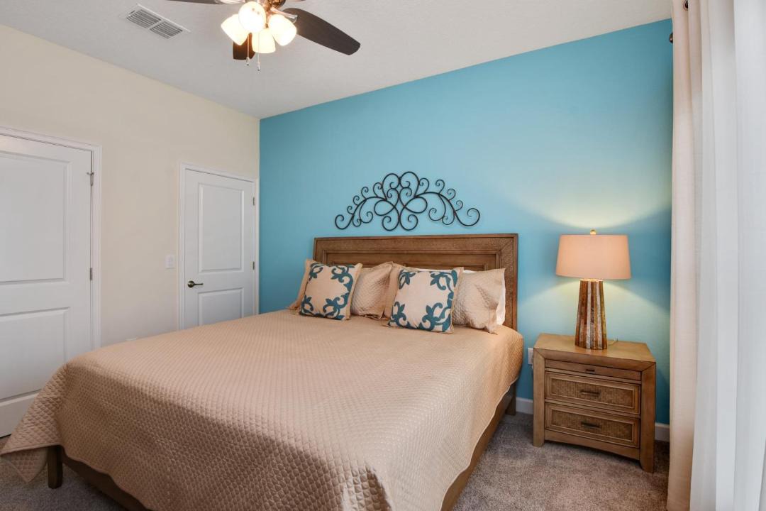 Photo of Bedroom in Davenport