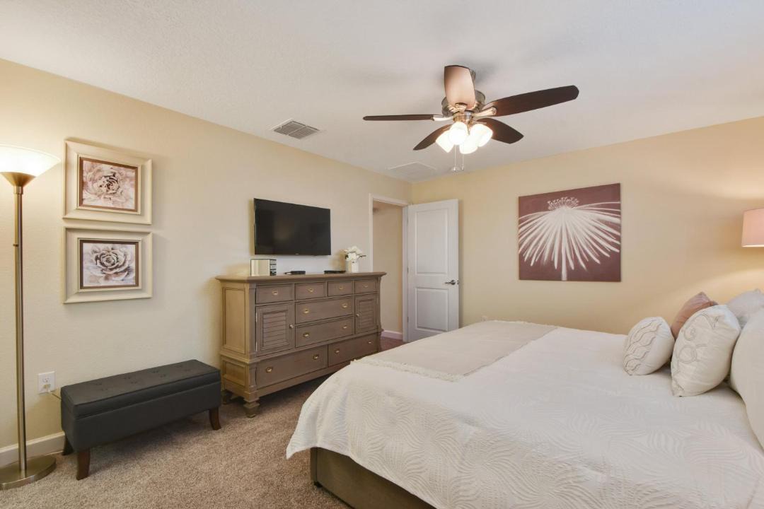 Photo of Bedroom in Davenport