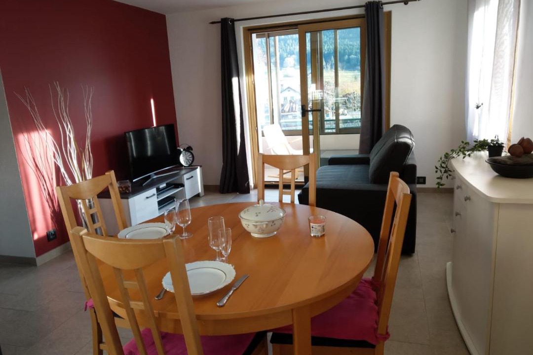 Photo of Others in Travers