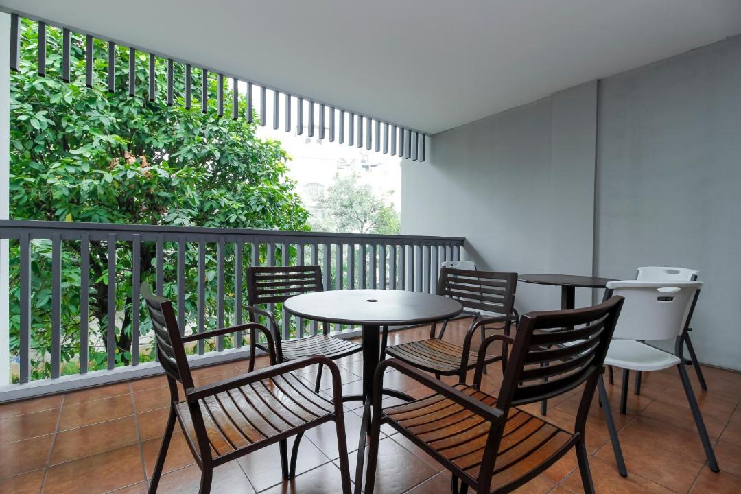 Photo of Patio Balcony in Grogol Utara