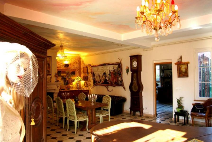 Photo of Others in Ravenel