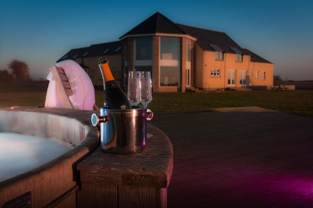 Photo of Others in MacMerry