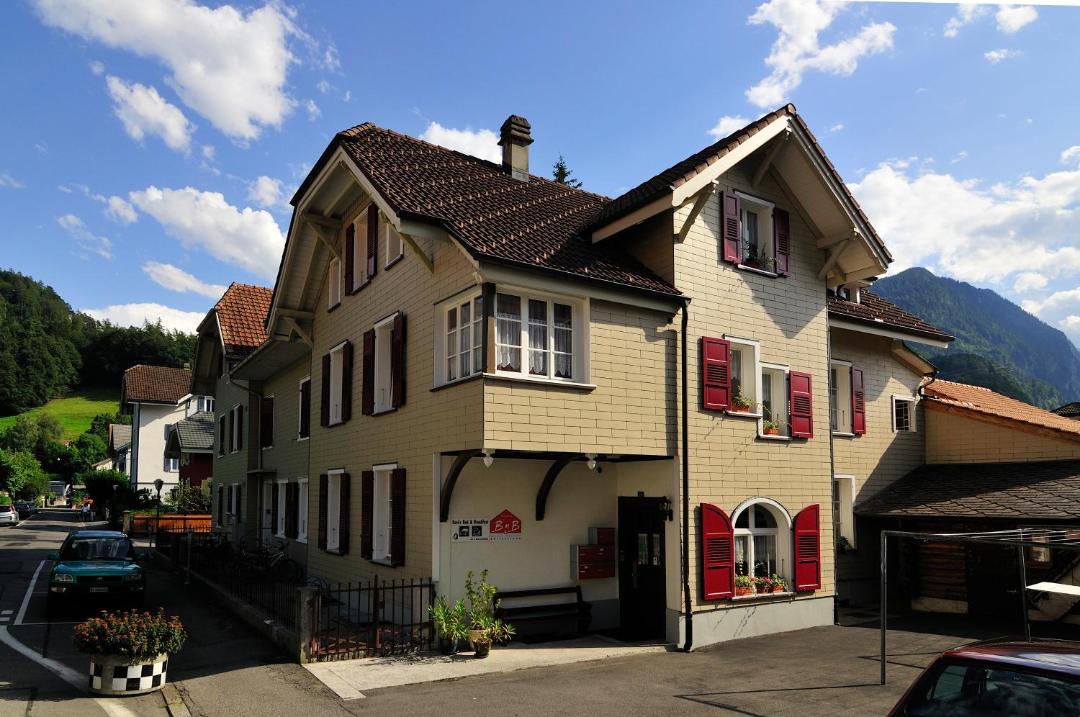 Photo of Others in Central Interlaken