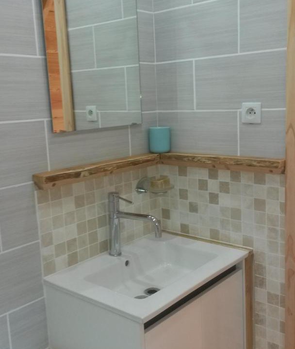 Photo of Bathroom in Aveze
