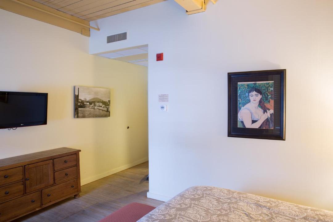 Photo of Others in Claremont