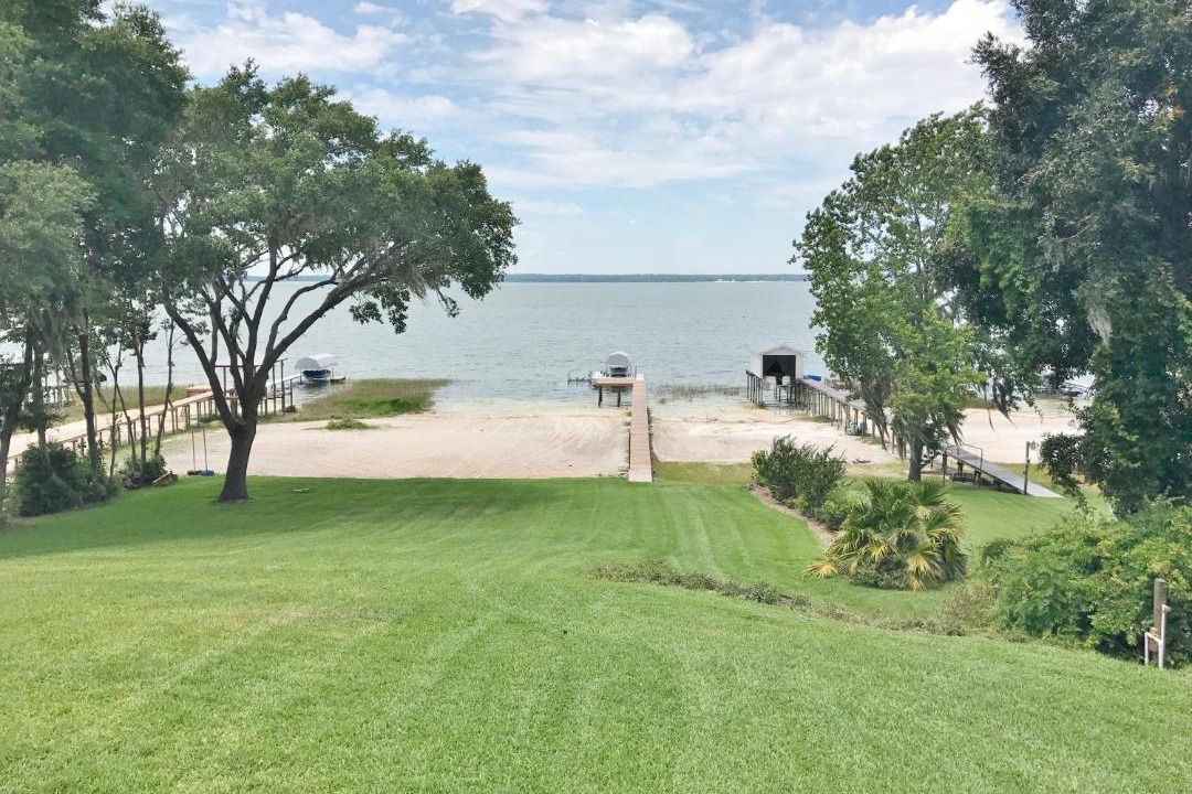 Photo of Others in Eastlake Weir