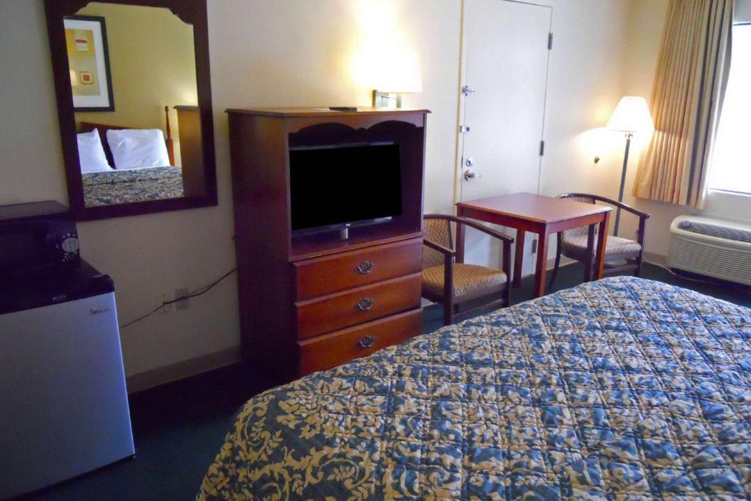 Photo of Others in Dawson