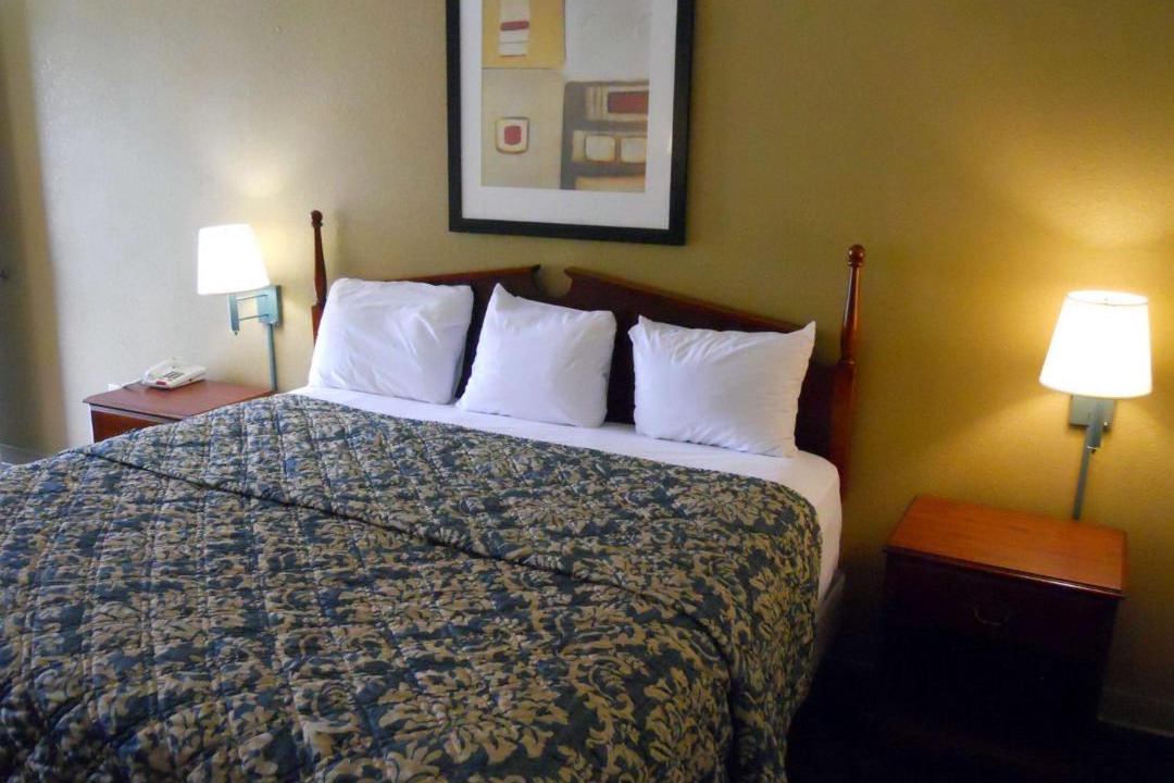 Photo of Others in Dawson