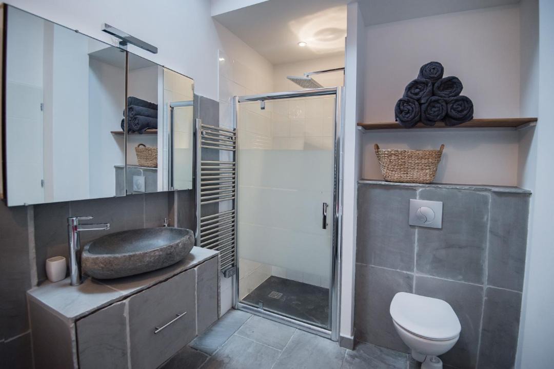 Photo of Bathroom in Amou