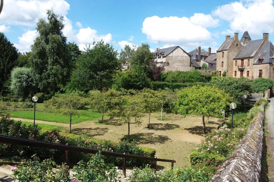 Photo of Others in Lassay-les-Chateaux