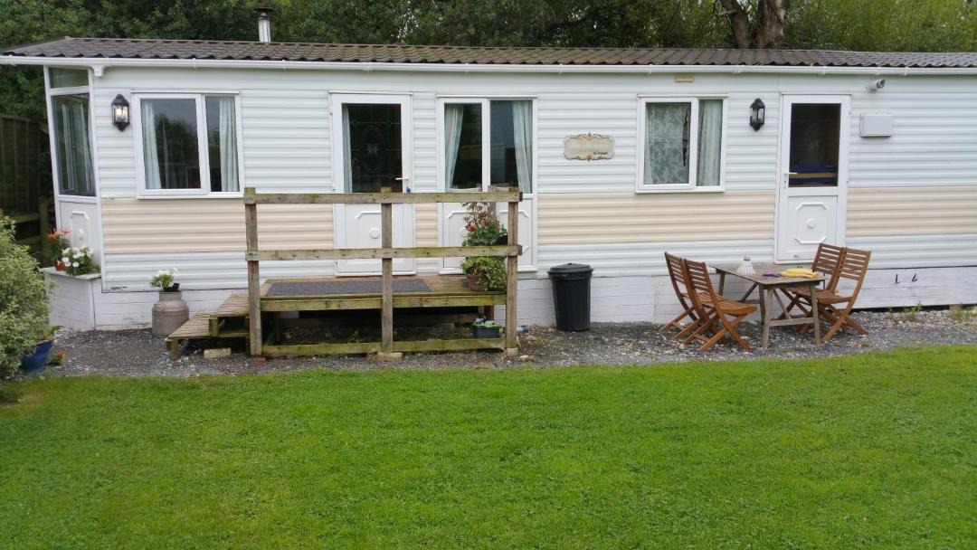 Photo of Buildings in Combridge