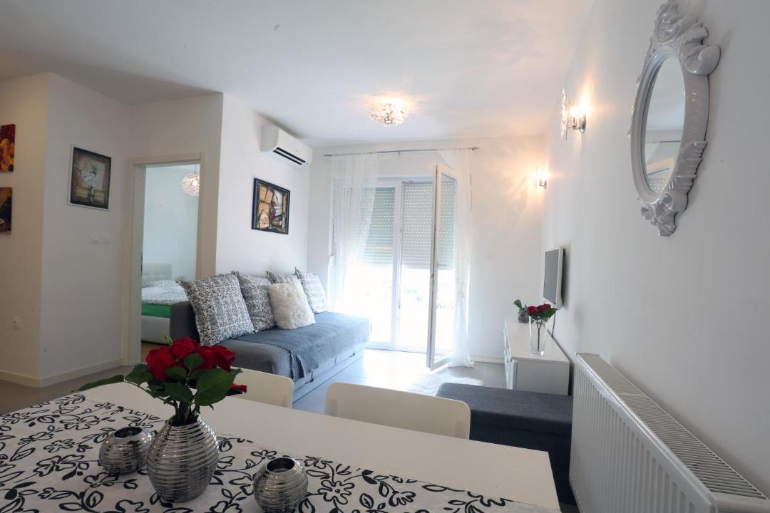 Photo of Livingroom in Sarsoni