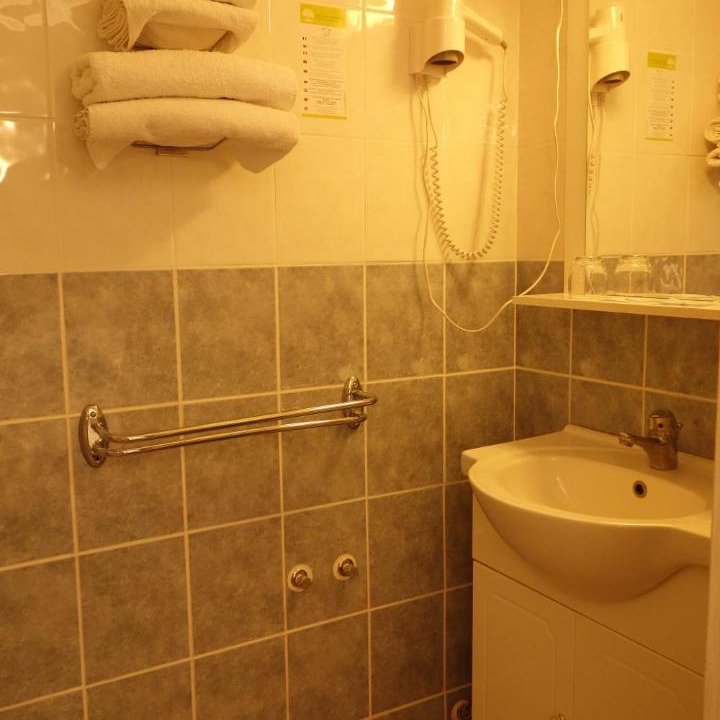 Photo of Bathroom in Saint-Vallier-de-Thiey