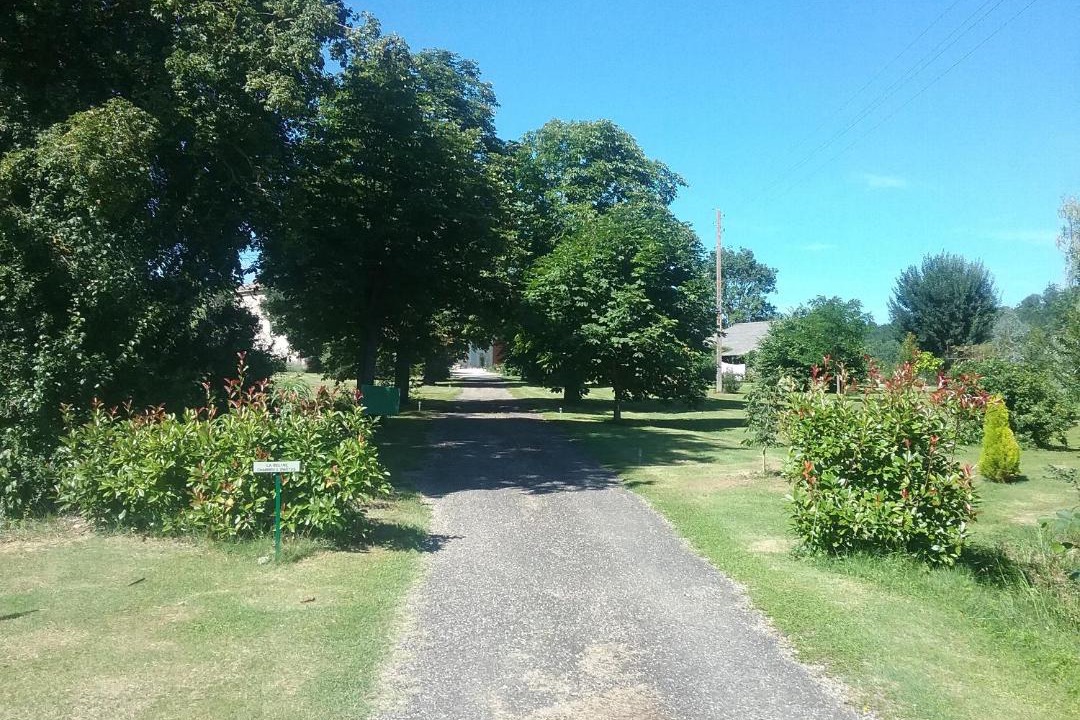 Photo of Others in Tayrac