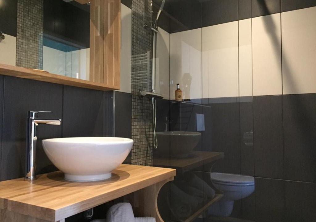 Photo of Bathroom in Falaise