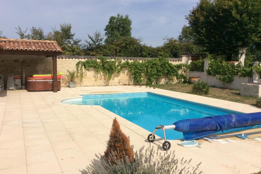 Photo of Outdoor in Breville