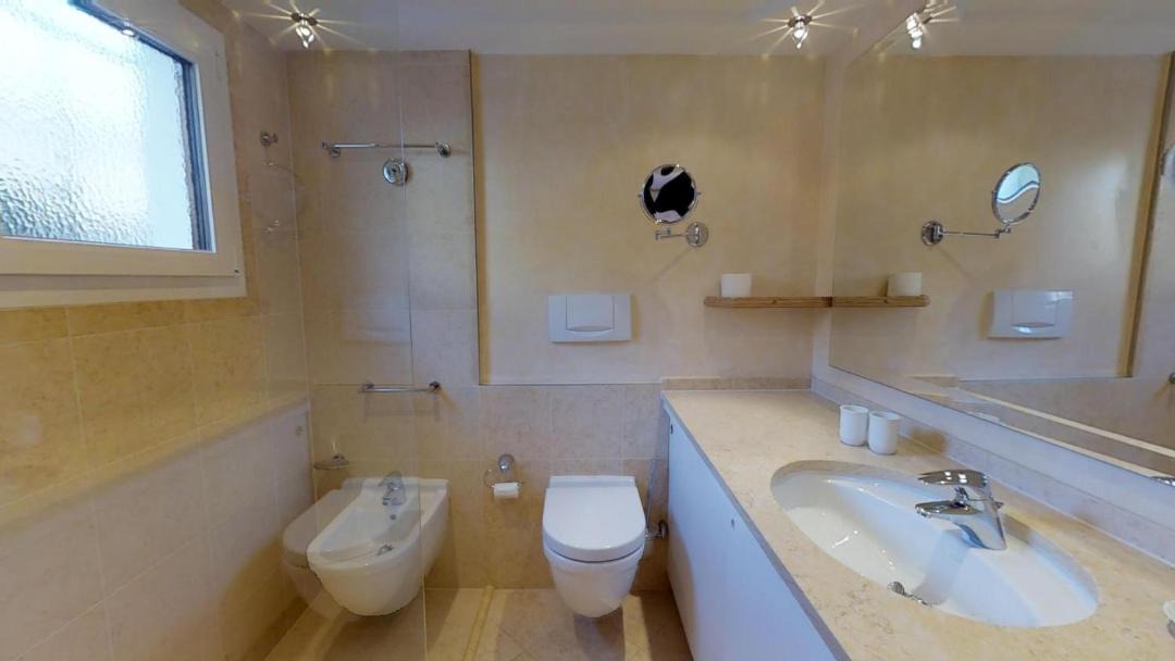 Photo of Bathroom in Champfer