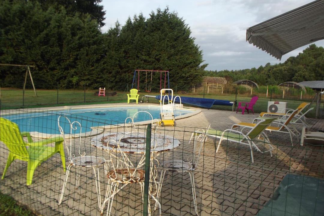 Photo of Others in Allons