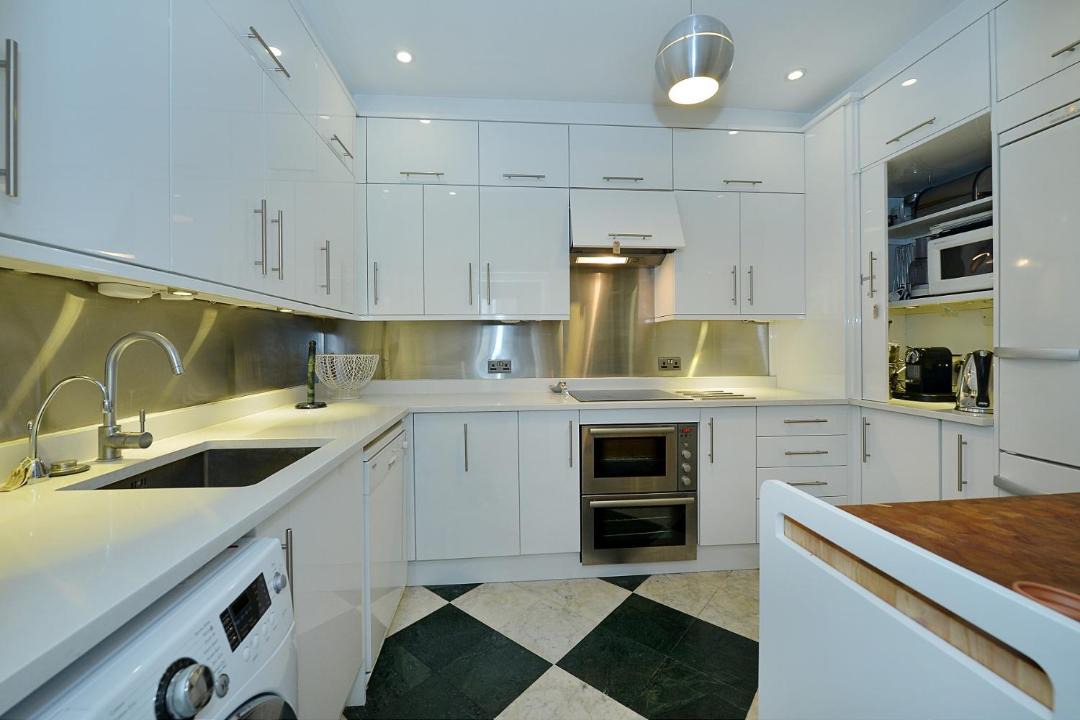 Photo of Others in Knightsbridge