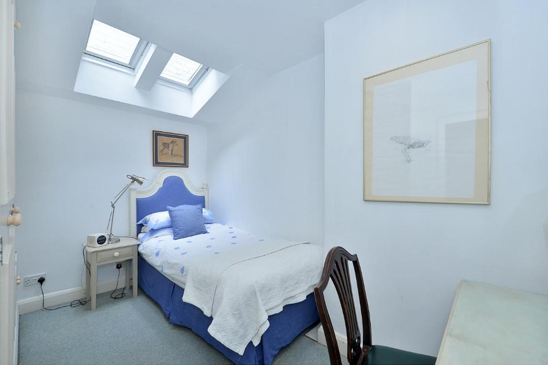 Photo of Others in Knightsbridge