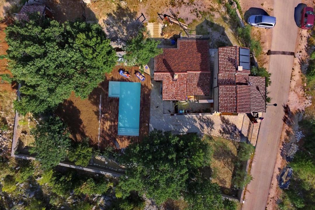 Photo of Buildings in Seline