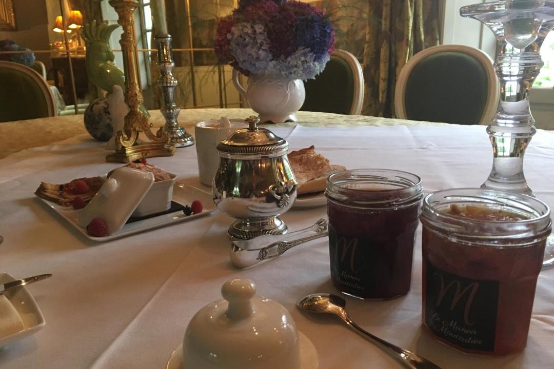 Photo of Others in Monnaie