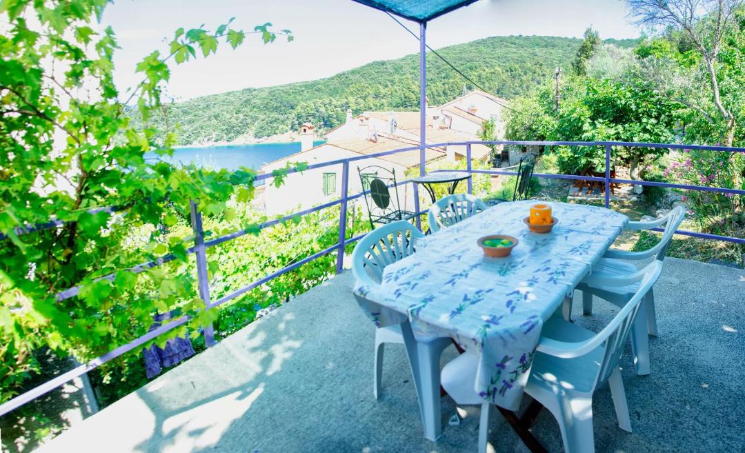 Photo of Patio Balcony in Valun