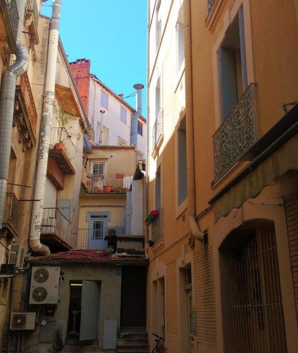 Photo of Buildings in Comedie