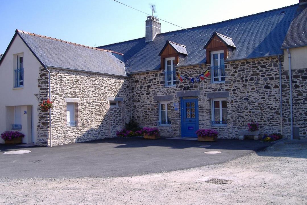 Photo of Others in Saint-Benoit-des-Ondes