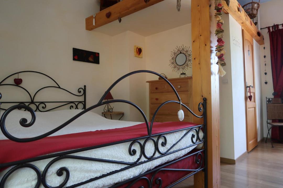 Photo of Bedroom in Civrieux