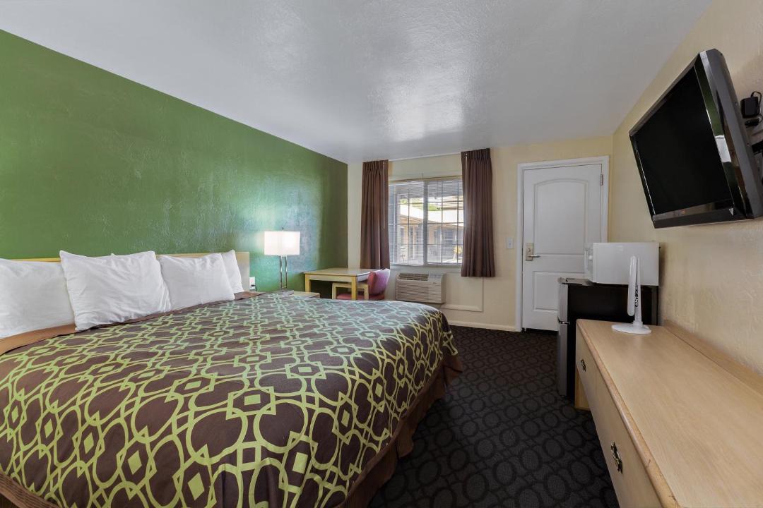Photo of Bedroom in Downtown Eugene