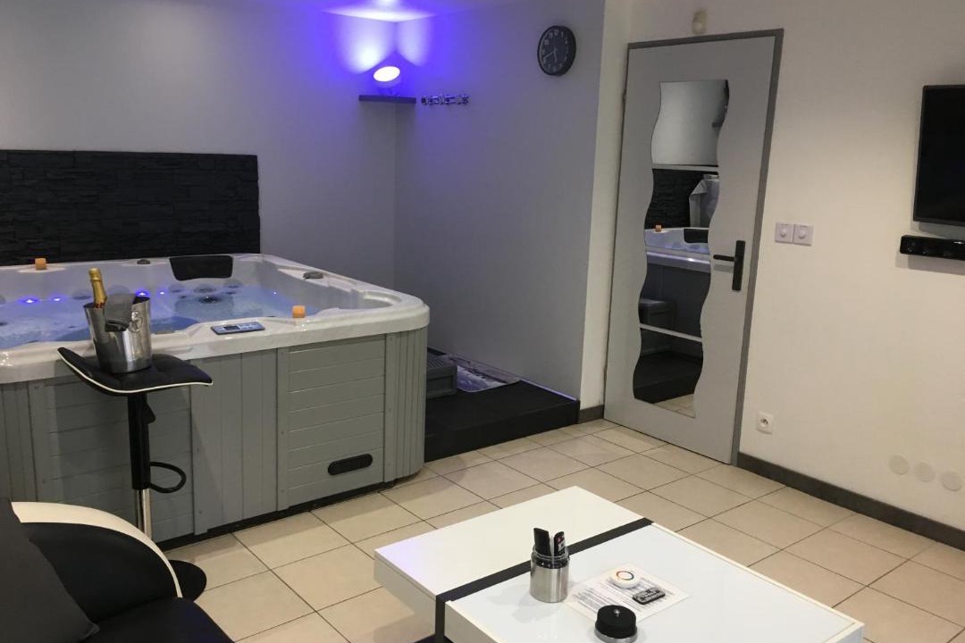 Photo of Others in Lalande-Grand Selve