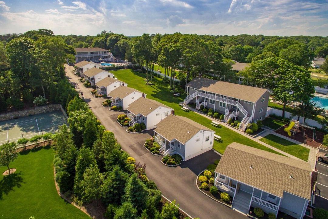Photo of Buildings in Hampton Bays