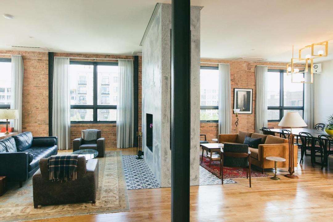 Photo of Livingroom in West Loop
