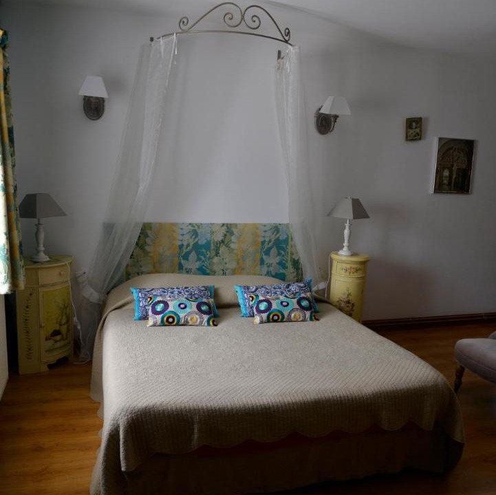 Photo of Others in Escolives-Sainte-Camille