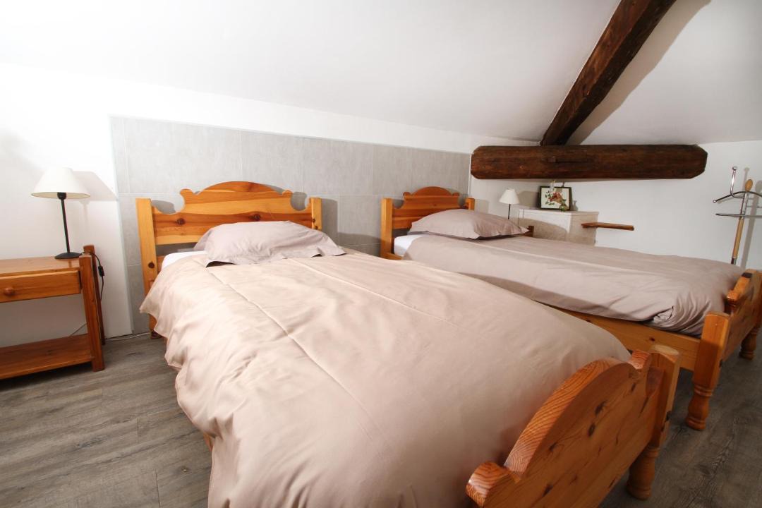 Photo of Bedroom in Suze-la-Rousse