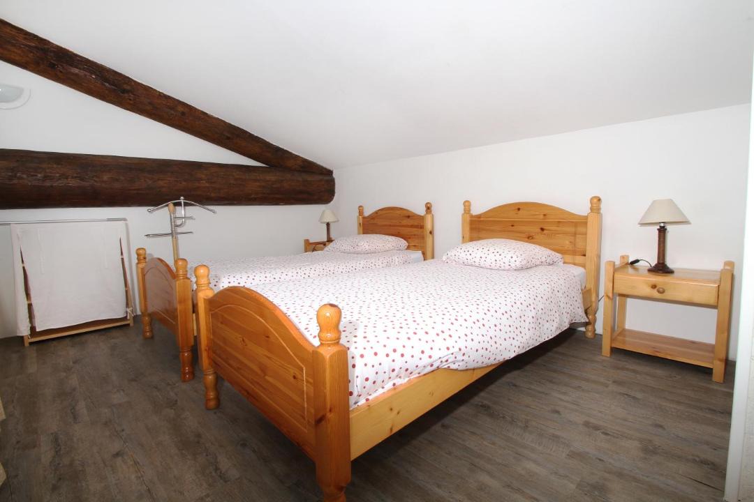 Photo of Bedroom in Suze-la-Rousse