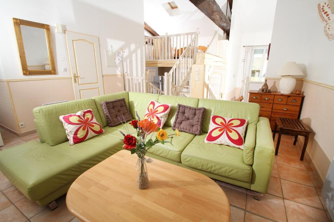 Photo of Livingroom in Suze-la-Rousse