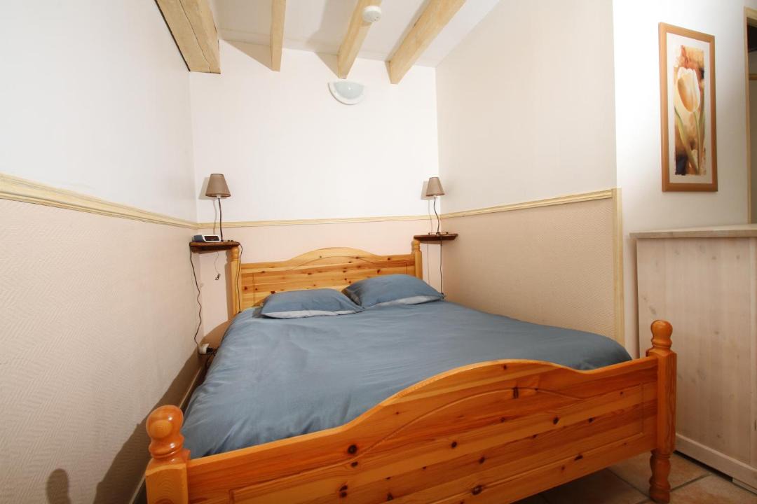 Photo of Bedroom in Suze-la-Rousse
