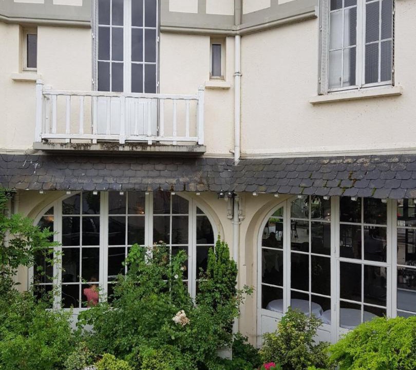 Photo of Others in Olivet